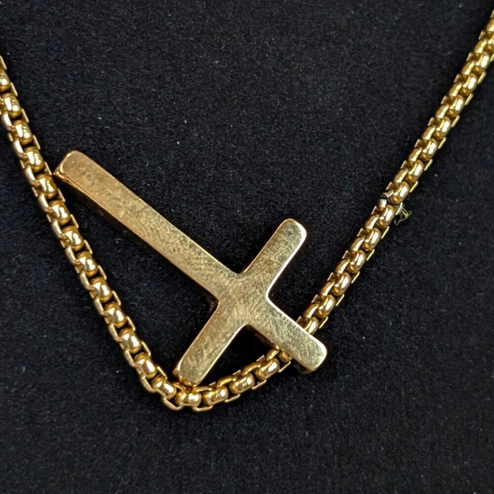 (2/$20) Metal Chain Cross Pendant Necklace - Picture 4 of 6